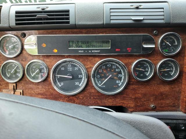 3AKJGLDR4DSBV3902 - 2013 FREIGHTLINER CASCADIA 1 SILVER photo 8