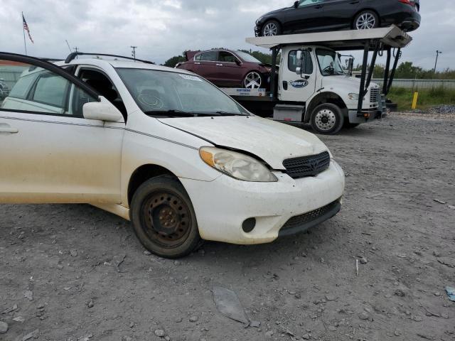 2T1KR32E85C476549 - 2005 TOYOTA COROLLA MA XR WHITE photo 9