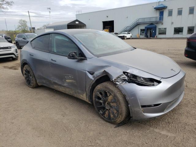 7SAYGDEEXRF181989 - 2024 TESLA MODEL Y GRAY photo 4