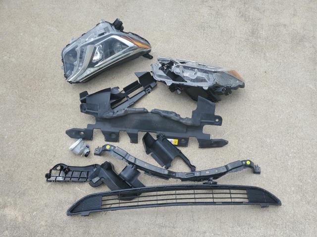 JTMRFREV3HJ707369 - 2017 TOYOTA RAV4 XLE BLUE photo 12