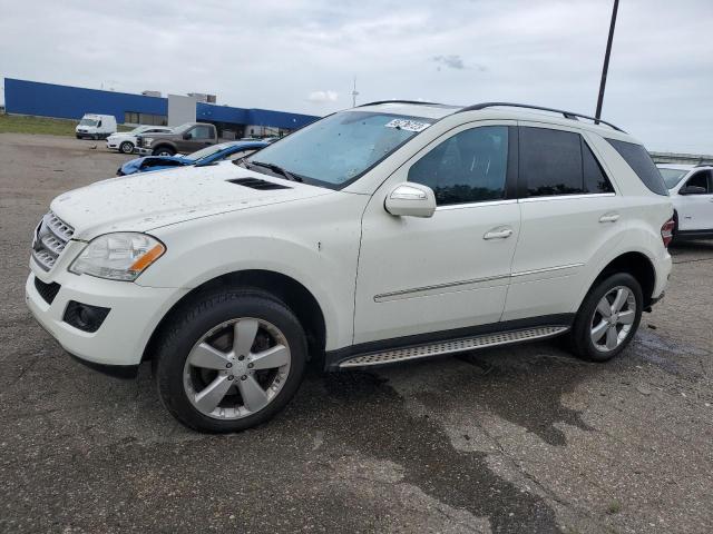 4JGBB8GB5AA581432 - 2010 MERCEDES-BENZ ML 350 4MATIC WHITE photo 1