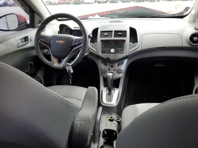 1G1JA5SH4F4197055 - 2015 CHEVROLET SONIC LS RED photo 8