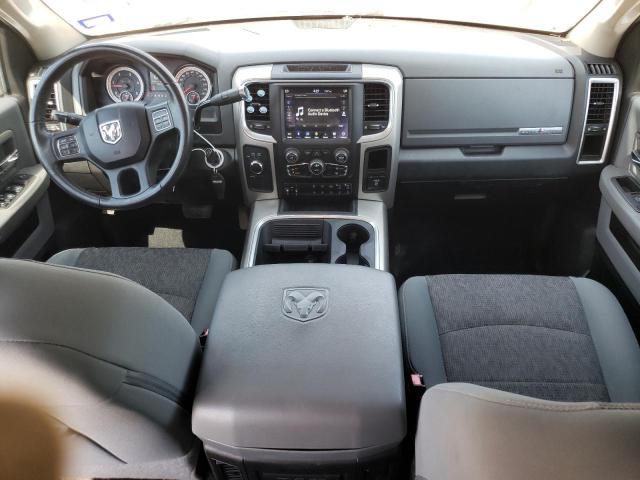 3C63RRHL7JG385776 - 2018 RAM 3500 SLT MAROON photo 8