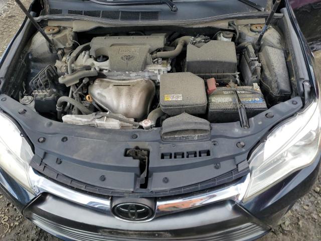 4T1BF1FK8HU375737 - 2017 TOYOTA CAMRY LE BLUE photo 11