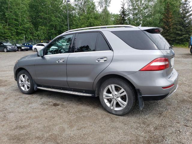 4JGDA5HB2DA254385 - 2013 MERCEDES-BENZ ML 350 4MATIC SILVER photo 2