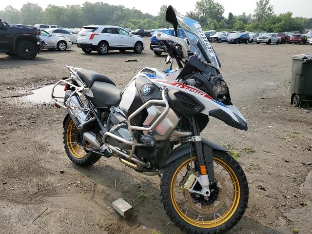 WB10M1309M6D62319 - 2021 BMW R 1250 GS ADVENTURE WHITE photo 1