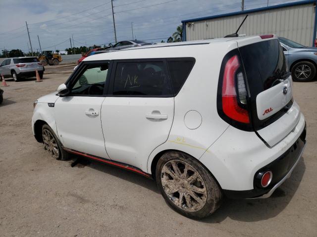 KNDJX3AA5J7900636 - 2018 KIA SOUL ! WHITE photo 2