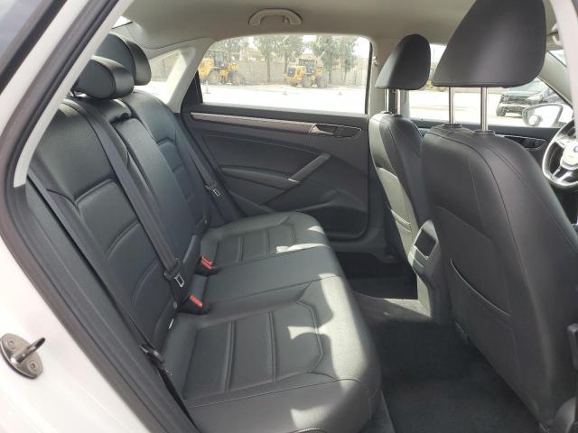 1VWDT7A33HC005677 - 2017 VOLKSWAGEN PASSAT R-LINE თეთრი ფოტო 10