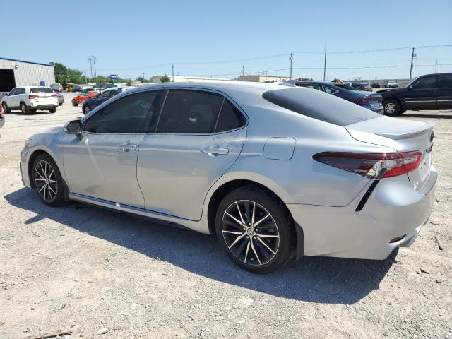 4T1G11AK7RU220805 - 2024 TOYOTA CAMRY SE NIGHT SHADE SILVER photo 2