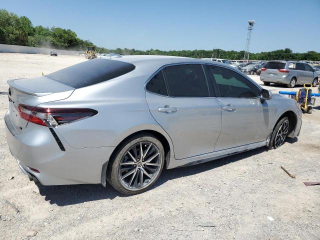 4T1G11AK7RU220805 - 2024 TOYOTA CAMRY SE NIGHT SHADE SILVER photo 3