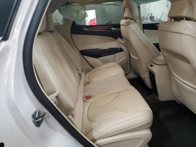 5LMCJ3C91GUJ12792 - 2016 LINCOLN MKC RESERVE თეთრი ფოტო 11