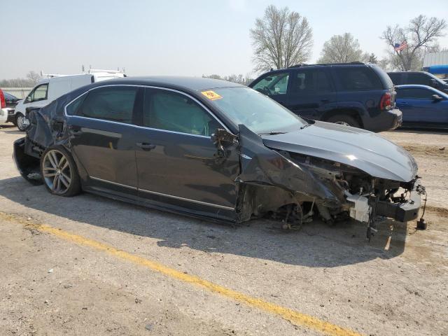 1VWDT7A35HC001212 - 2017 VOLKSWAGEN PASSAT R-LINE Մոխրագույն լուսանկար 4