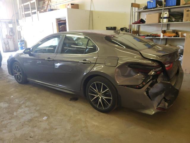 4T1G11AK0NU686859 - 2022 TOYOTA CAMRY SE BROWN photo 2