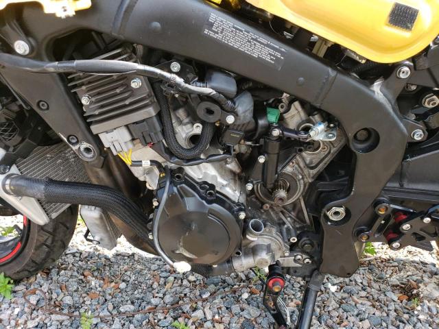 JS1DM11BXH2101505 - 2017 SUZUKI GSX-R1000 YELLOW photo 7