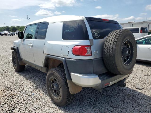 JTEZU11F470014431 - 2007 TOYOTA FJ CRUISER SILVER photo 2