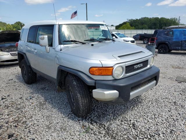 JTEZU11F470014431 - 2007 TOYOTA FJ CRUISER SILVER photo 4