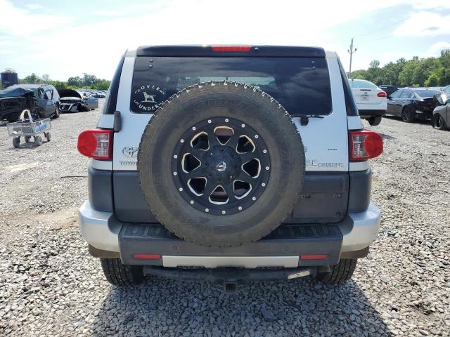 JTEZU11F470014431 - 2007 TOYOTA FJ CRUISER SILVER photo 6