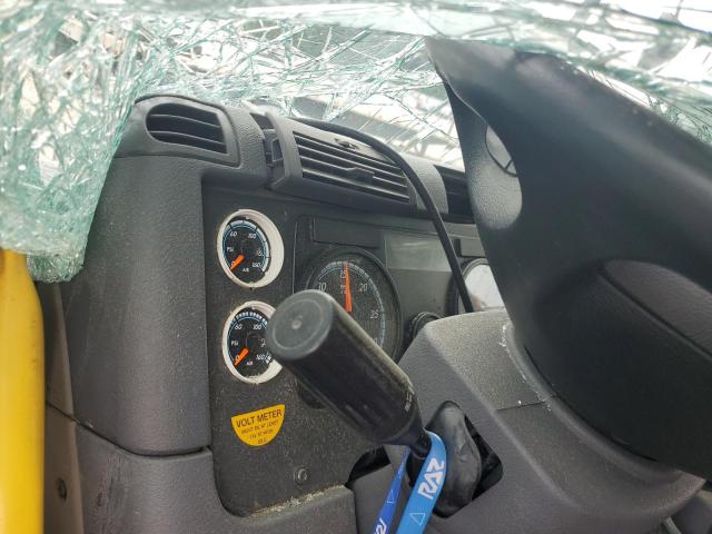 3AKJGLDR0JSJJ0098 - 2018 FREIGHTLINER CASCADIA 1 Beyaz fotoğraf 8