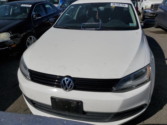 3VW2K7AJ2EM241739 - 2014 VOLKSWAGEN JETTA BASE Weiß Foto 5