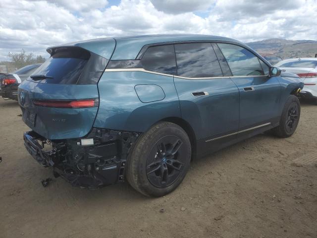 WB523CF03SCU37352 - 2025 BMW IX XDRIVE50 TEAL photo 3
