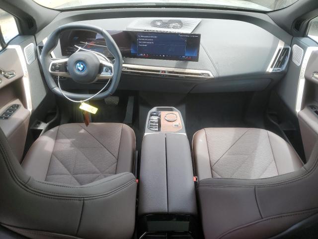 WB523CF03SCU37352 - 2025 BMW IX XDRIVE50 TEAL photo 8