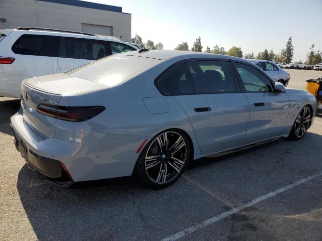 WBY43EJ0XRCR17381 - 2024 BMW I7 EDRIVE50 GRAY photo 3