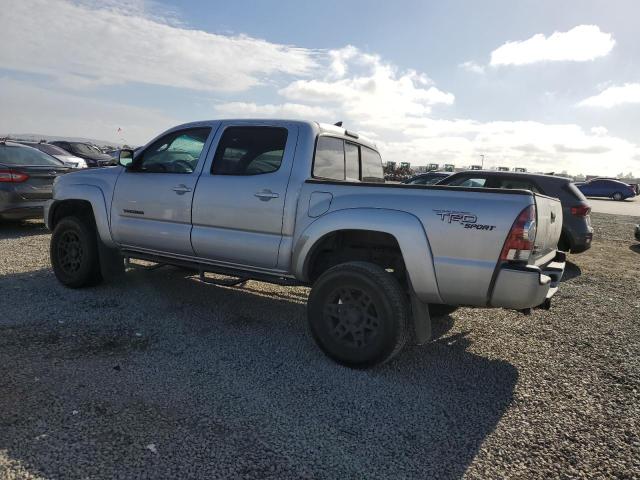 3TMJU4GN1CM127231 - 2012 TOYOTA TACOMA DOUBLE CAB PRERUNNER SILVER photo 2