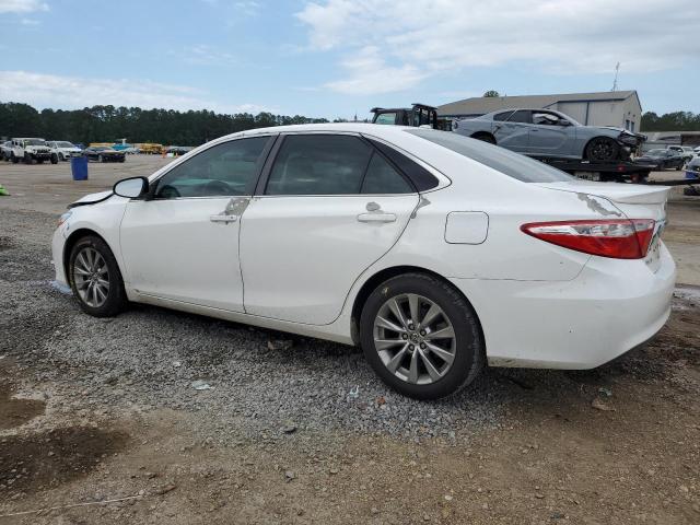 4T4BF1FK6FR487035 - 2015 TOYOTA CAMRY LE WHITE photo 2