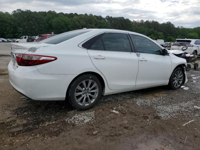 4T4BF1FK6FR487035 - 2015 TOYOTA CAMRY LE WHITE photo 3