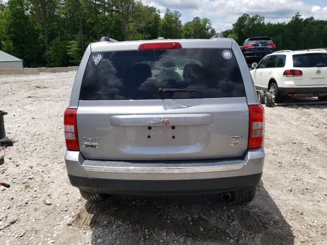 1C4NJRFB8GD653646 - 2016 JEEP PATRIOT LATITUDE SILVER photo 6