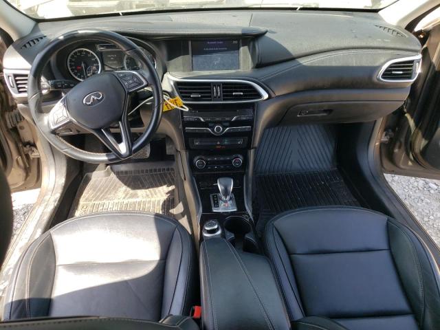 SJKCH5CR0HA037436 - 2017 INFINITI QX30 BASE Braun Foto 8