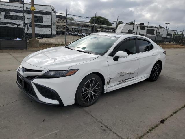4T1S31AK4RU067109 - 2024 TOYOTA CAMRY SE NIGHT SHADE WHITE photo 1