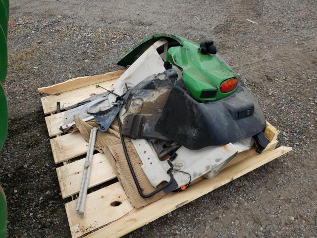 1L06105RKEK813640 - 2015 JOHN DEERE LOADER GREEN photo 6