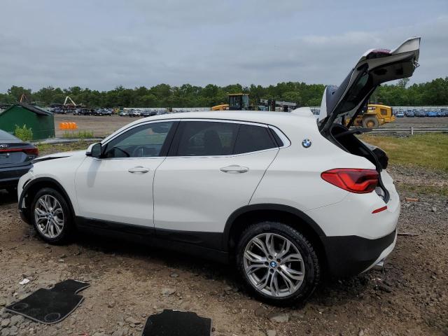 WBXYJ5C32JEF71440 - 2018 BMW X2 XDRIVE28I WHITE photo 2