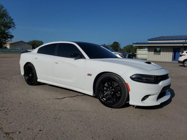 2C3CDXGJ3LH241015 - 2020 DODGE CHARGER SCAT PACK WHITE photo 4