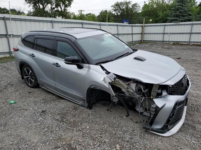 5TDLZRBH6NS235968 - 2022 TOYOTA HIGHLANDER XSE SILVER photo 4