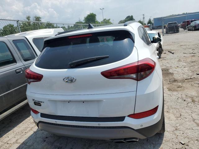 KM8J33A29JU690706 - 2018 HYUNDAI TUCSON VALUE WHITE photo 6