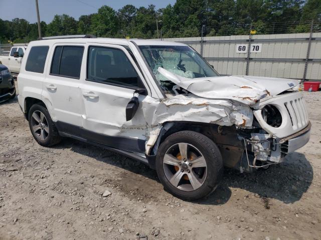 1C4NJPFA7GD621167 - 2016 JEEP PATRIOT LATITUDE WHITE photo 4