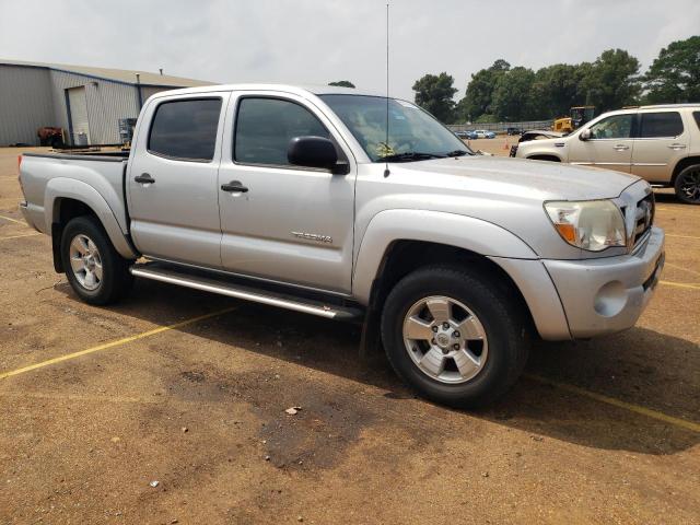 3TMJU62N09M079183 - 2009 TOYOTA TACOMA DOUBLE CAB PRERUNNER SILVER photo 4