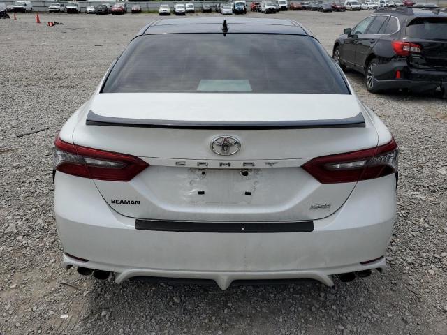 4T1K61AK0MU404438 - 2021 TOYOTA CAMRY XSE WHITE photo 6