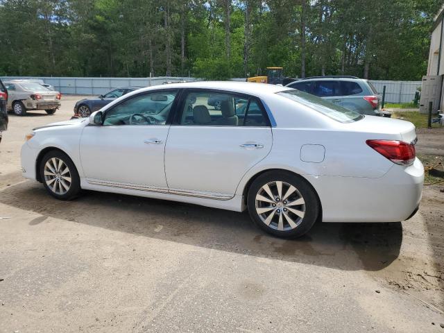 4T1BK3DB7BU379828 - 2011 TOYOTA AVALON BASE 白色 照片 2