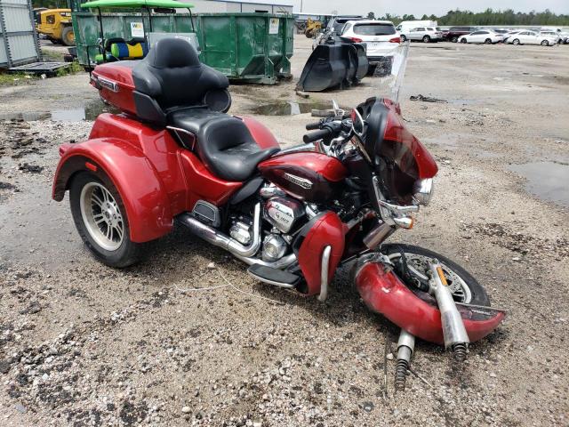 1HD1MAD10JB850815 - 2018 HARLEY-DAVIDSON FLHTCUTG TRI GLIDE ULTRA RED photo 1