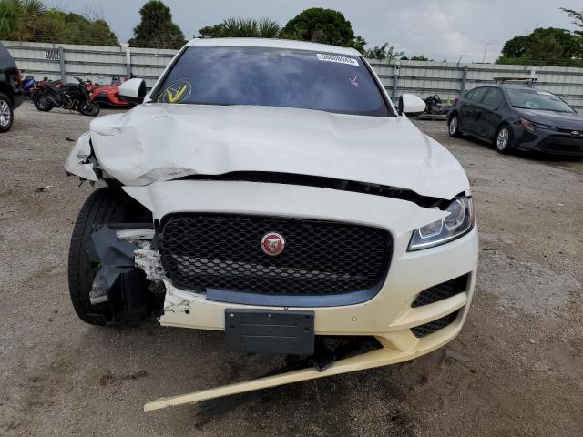 SADCJ2FX5KA602291 - 2019 JAGUAR F-PACE PREMIUM WHITE photo 5