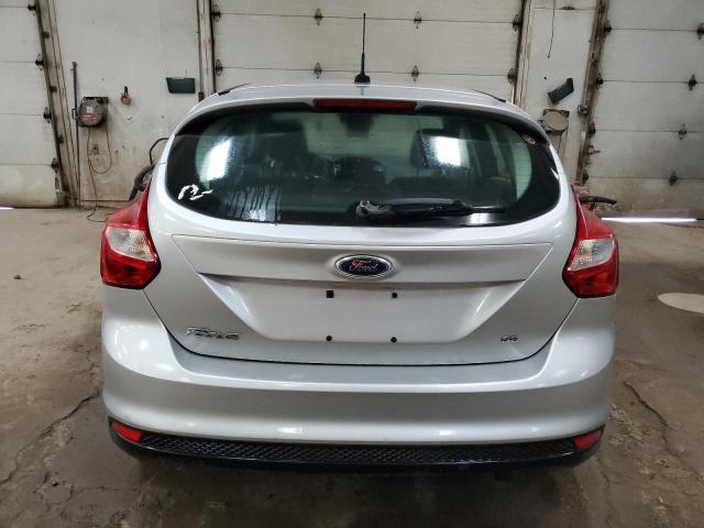 1FAHP3K23CL270119 - 2012 FORD FOCUS SE SILVER photo 6