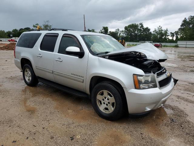 1GNSCJE06BR283153 - 2011 CHEVROLET SUBURBAN C1500 LT SILVER photo 4