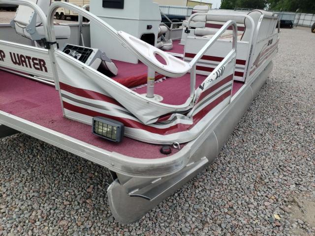 GMX09485B000 - 2000 BOAT PONTOON WHITE photo 9