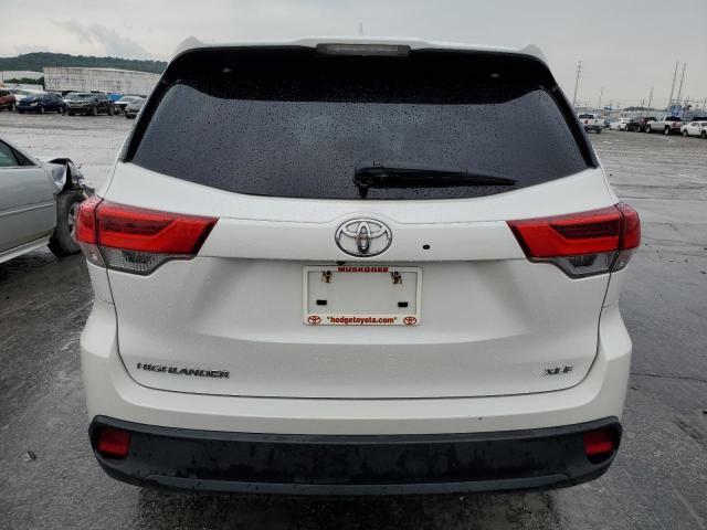 5TDKZRFH7HS514520 - 2017 TOYOTA HIGHLANDER SE WHITE photo 6