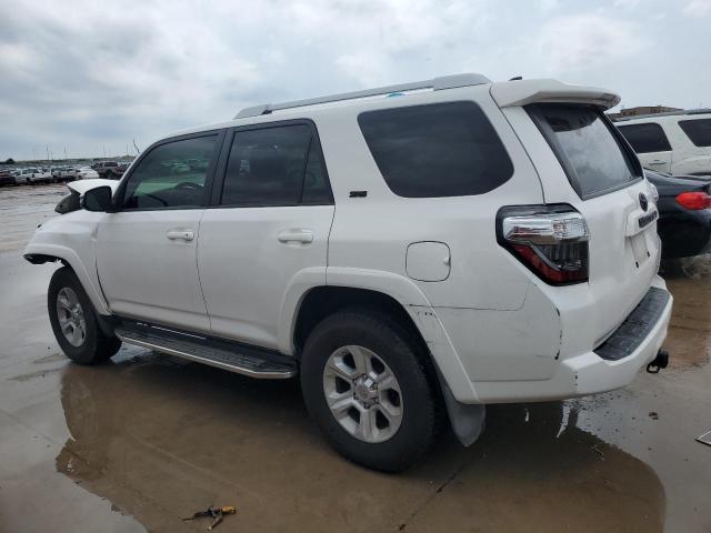 JTEZU5JR4J5169301 - 2018 TOYOTA 4RUNNER SR5 WHITE photo 2