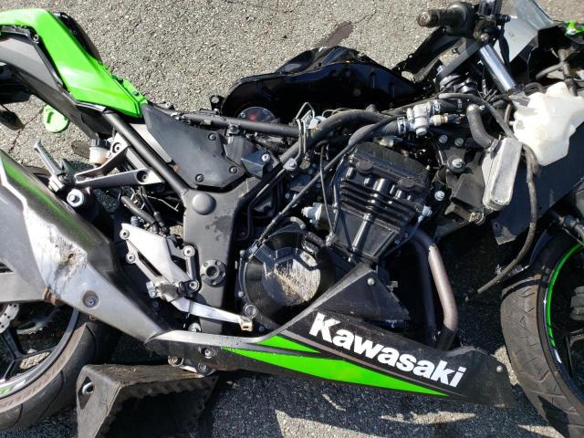 JKAEX8B15HDA41165 - 2017 KAWASAKI EX300 B GREEN photo 7