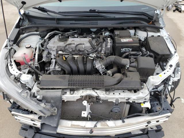 5YFEPMAEXMP242731 - 2021 TOYOTA COROLLA LE WHITE photo 11